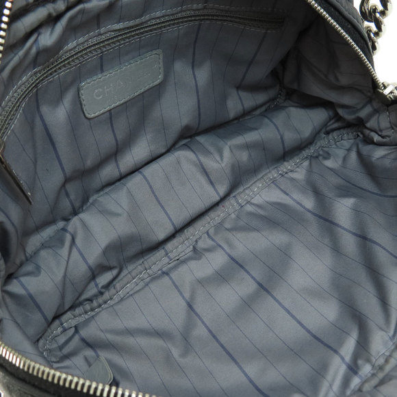 Chanel Matelasse Silver Hardware Handbag Lambskin Black - Picture 5 of 9